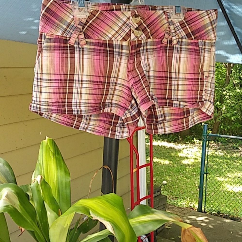 3 for $15 Plaid shorts - Picture 4 of 6